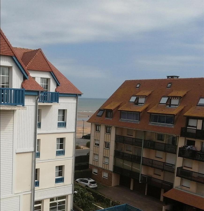 Appartement à 50 m de la plage avec WIFI et Netflix Villers-sur-Mer Esterno foto