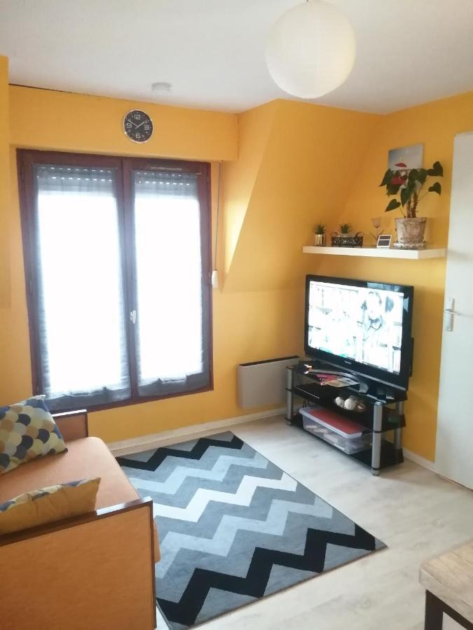 Appartement à 50 m de la plage avec WIFI et Netflix Villers-sur-Mer Esterno foto